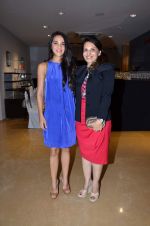 TAra Sharma at Poonam Soni_s Platinum collection in Breach Candy on 6th Sept 2012 (19).JPG